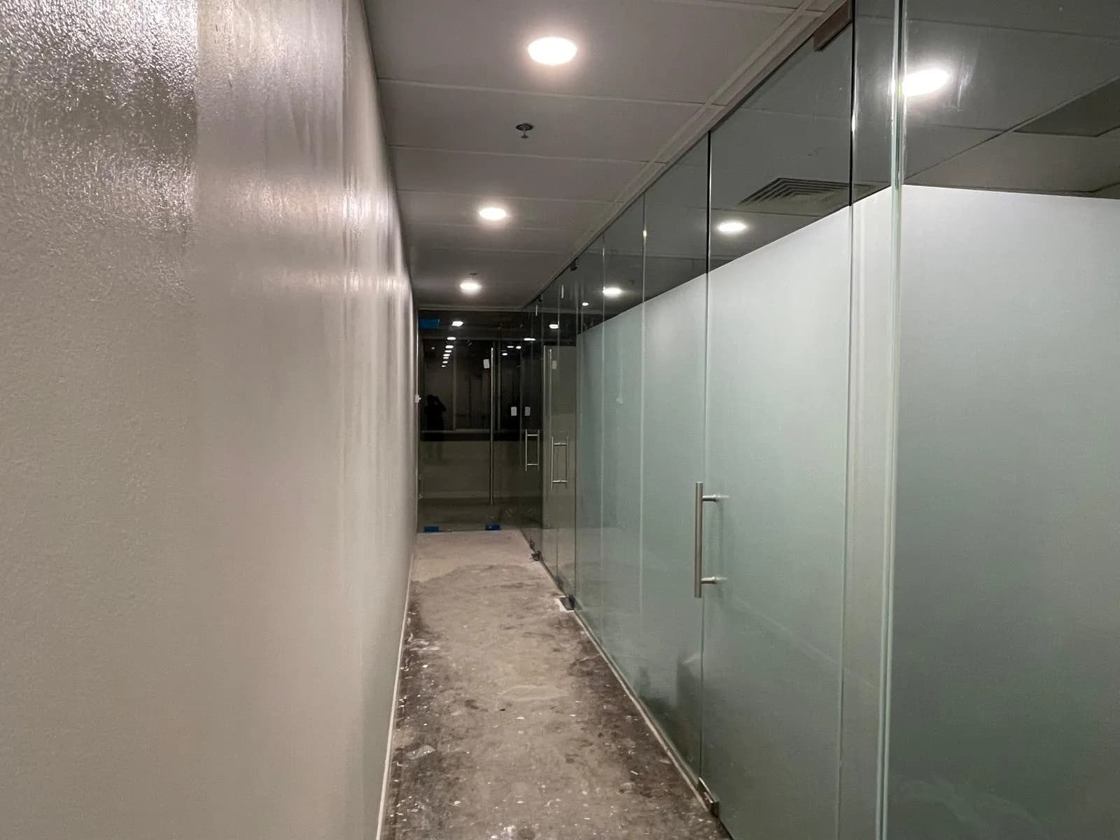 Office Glass Partitions in Singapore: How to Choose the Right Design